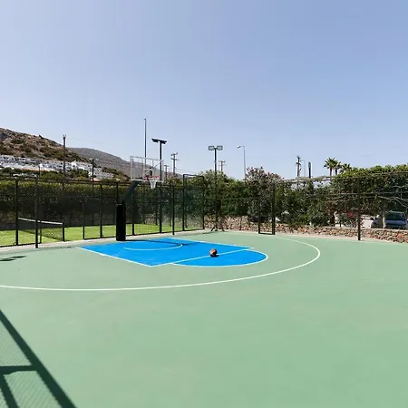 Arminda & 4* 헐소니소스